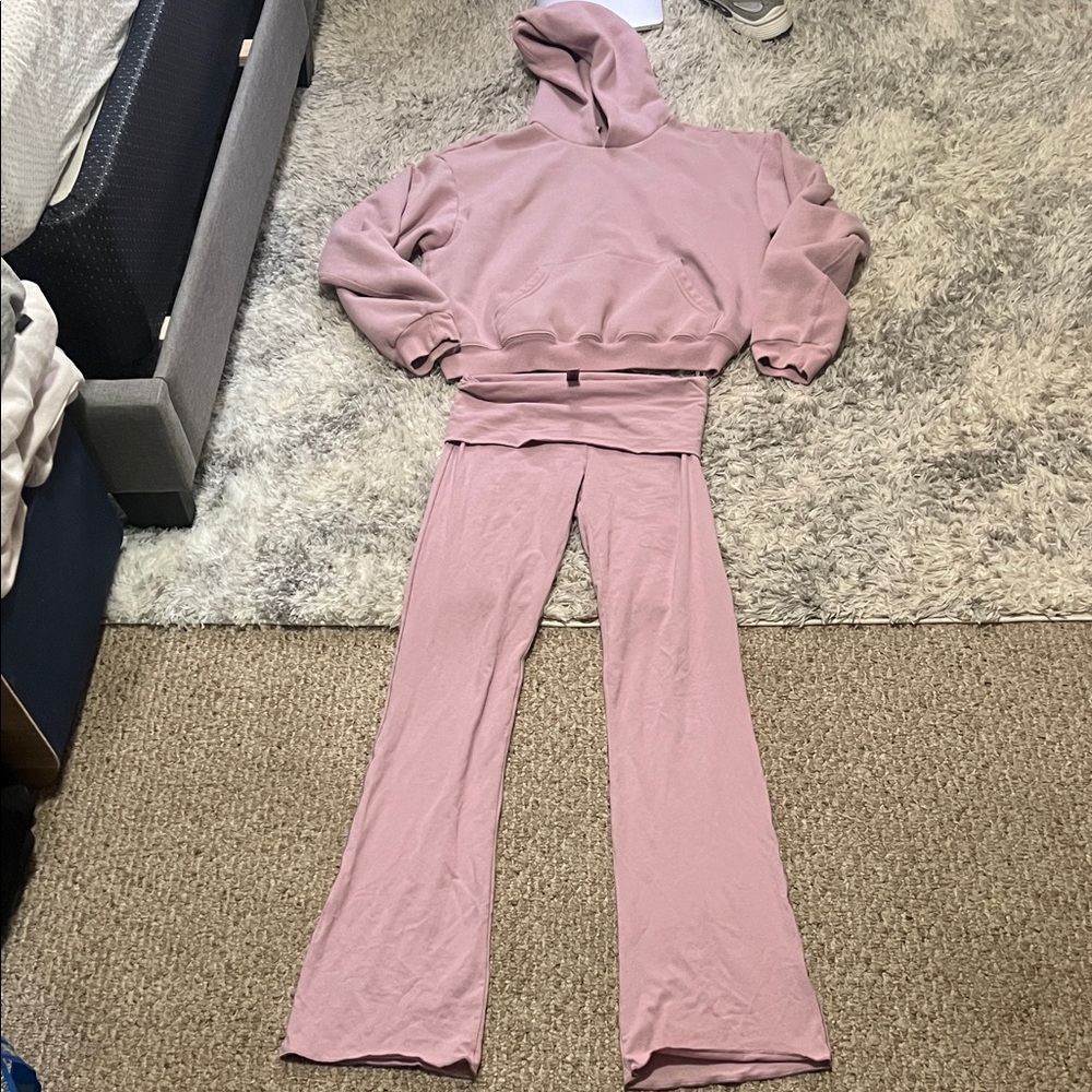 SKIMS pink mauve set - Hoodie Size L, Fold Over Leggings Size S